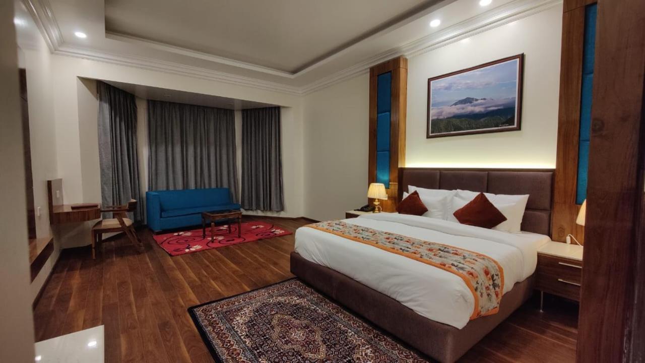 Hotel Woodpark شيملا المظهر الخارجي الصورة